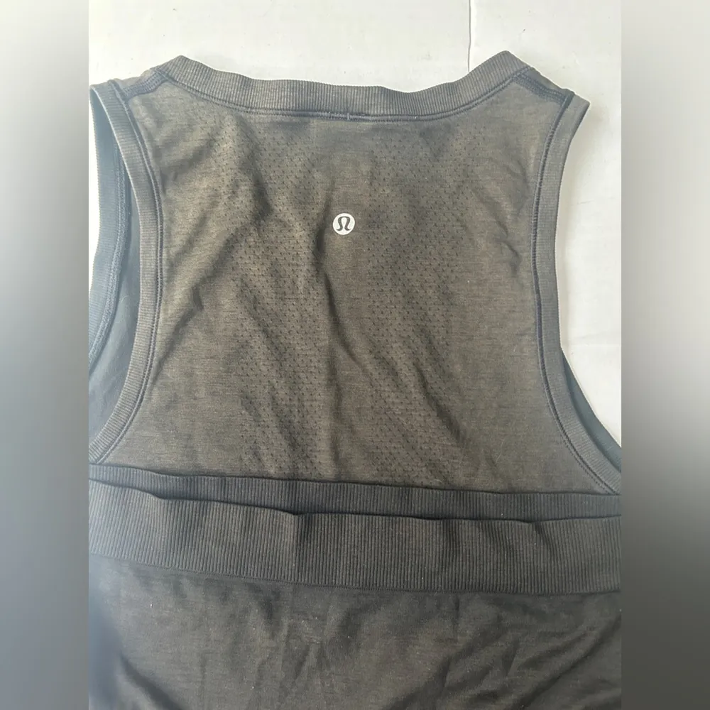 Women’s Lululemon Swiftly Breathe Muscle Tank Top - Image 3