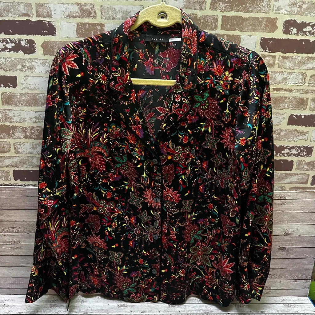 Natori Women’s Multicolor Floral Satin Loungewear pajama set size M Black Size M - Image 5