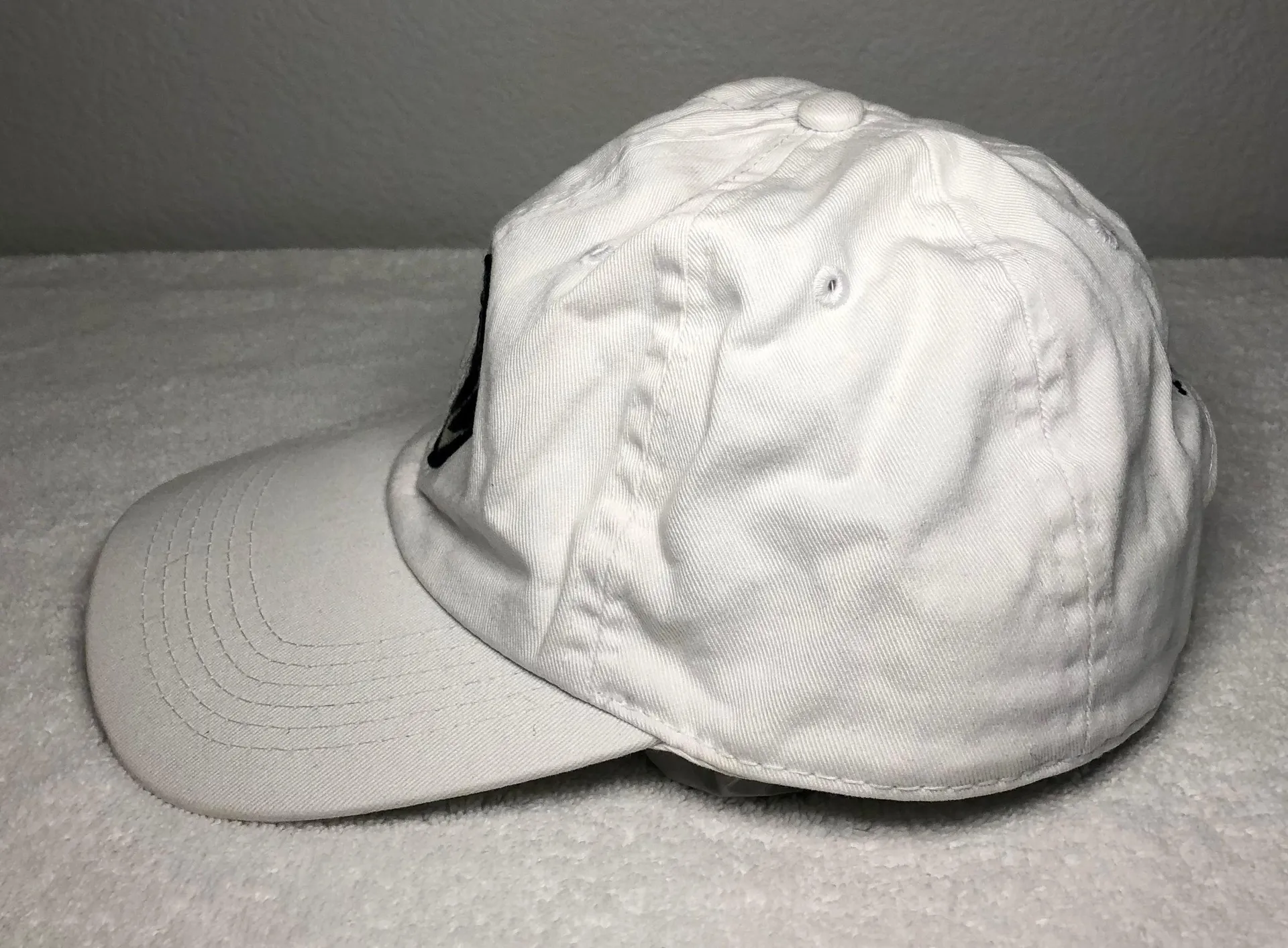 Embroidered Alien Cap White - Image 2