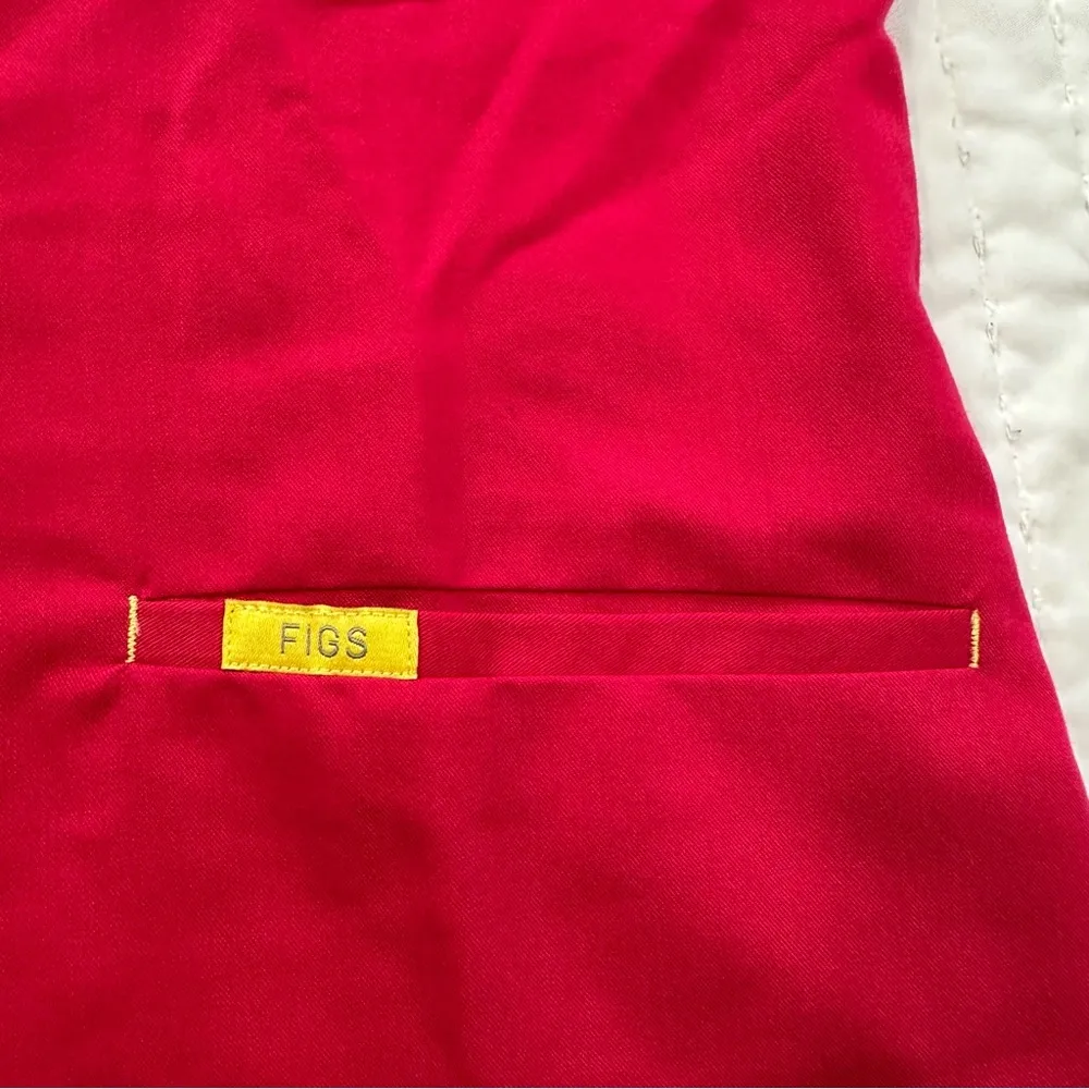 Figs Scrubs Top Women’s Stretch Pockets Pink With Yellow Logo Medical Wear - Image 7