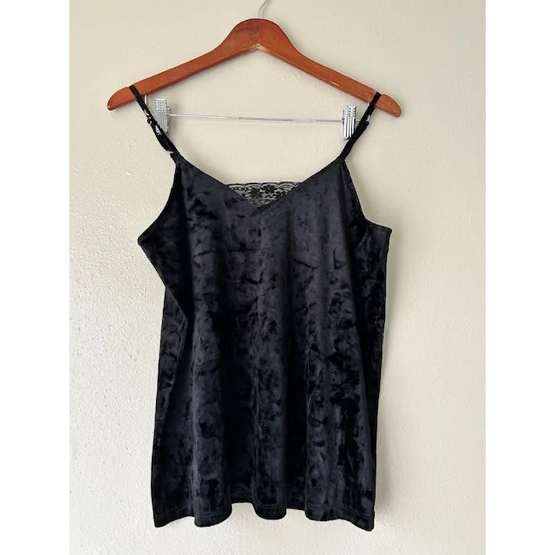 Olive and Oak Black Witchy Crushed Velvet Lace Trim V Neck Tank Size Small - Image 5