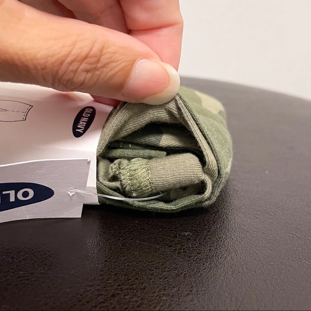 Old Navy Green Camo Camouflage High Rise Cropped Leggings NWT Small TALL - Image 7