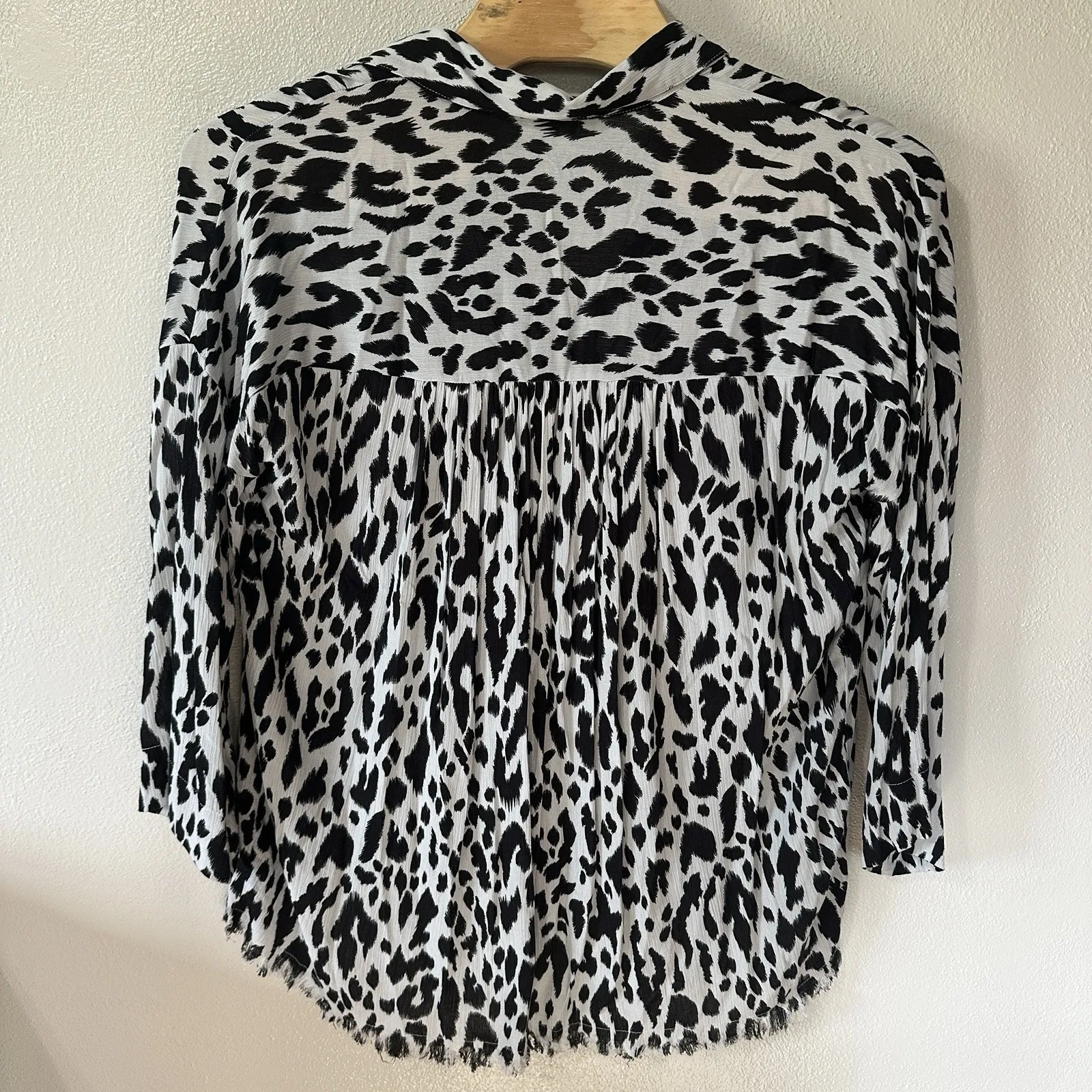 UMGEE Gray Leopard Long‎ Wide Sleeve Fringe Trim Tunic Top Coverup Size 1XL - Image 5