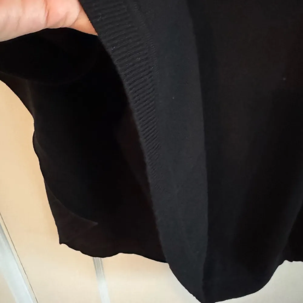 Talbots Size  XS Round Neck Tie Solid Black Poncho / Cape - Image 4