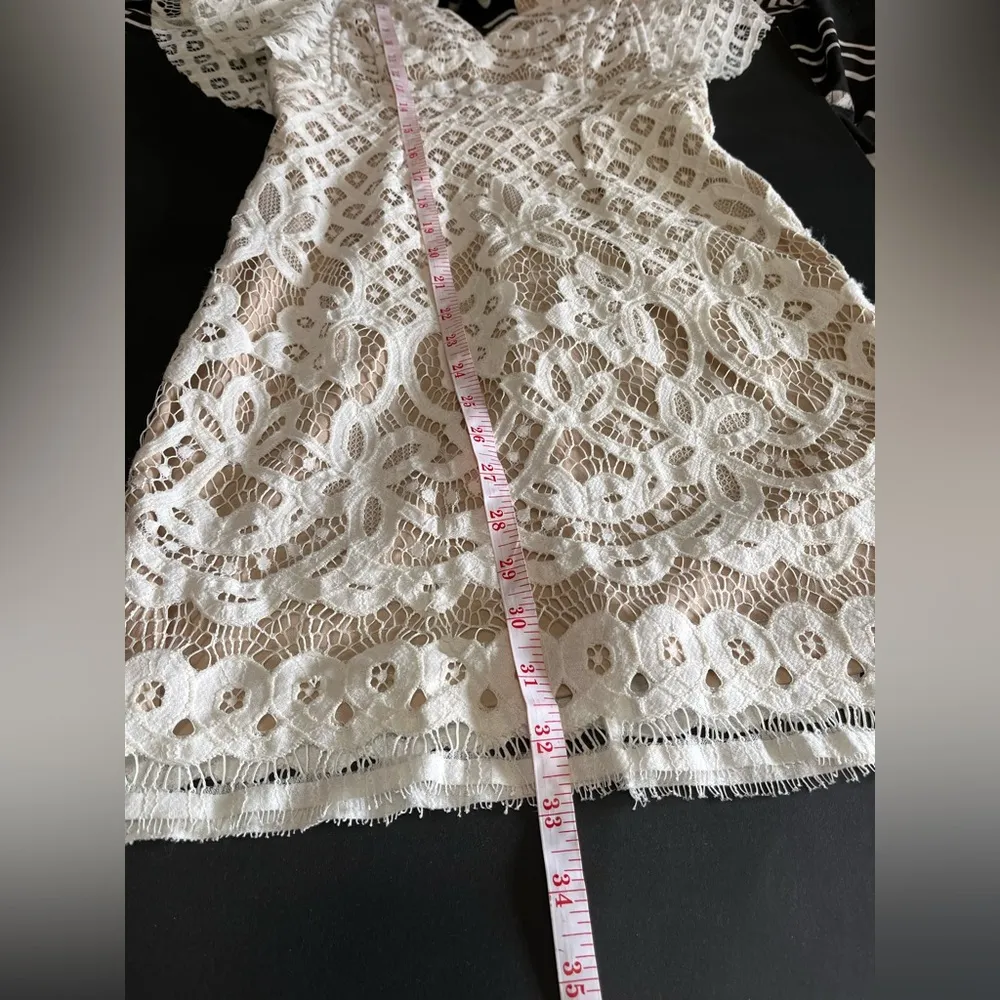 CRYSTAL DOLL Lace Sheath Keyhole High Neck Women’s Midi Dress Size 3 NWOT - Image 9