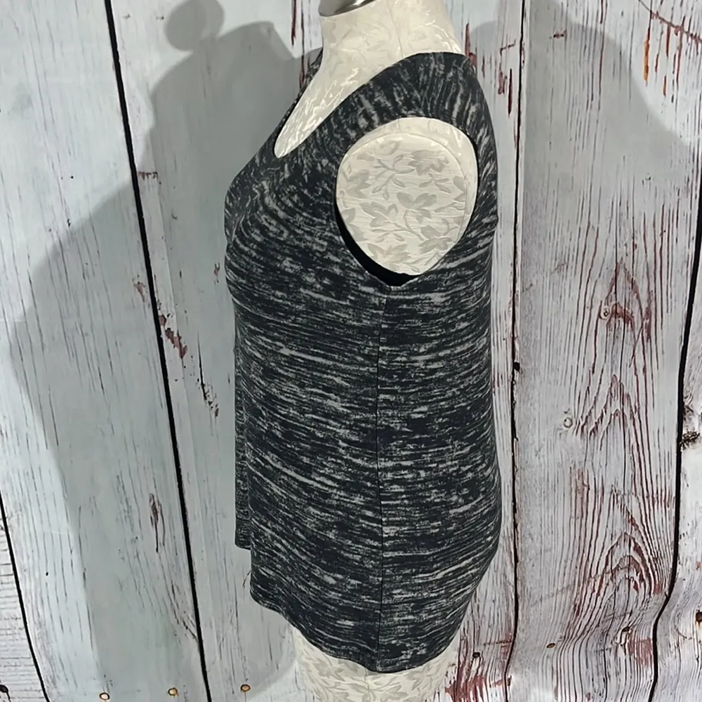 Miraclesuit micacle body tank top size large. - Image 5