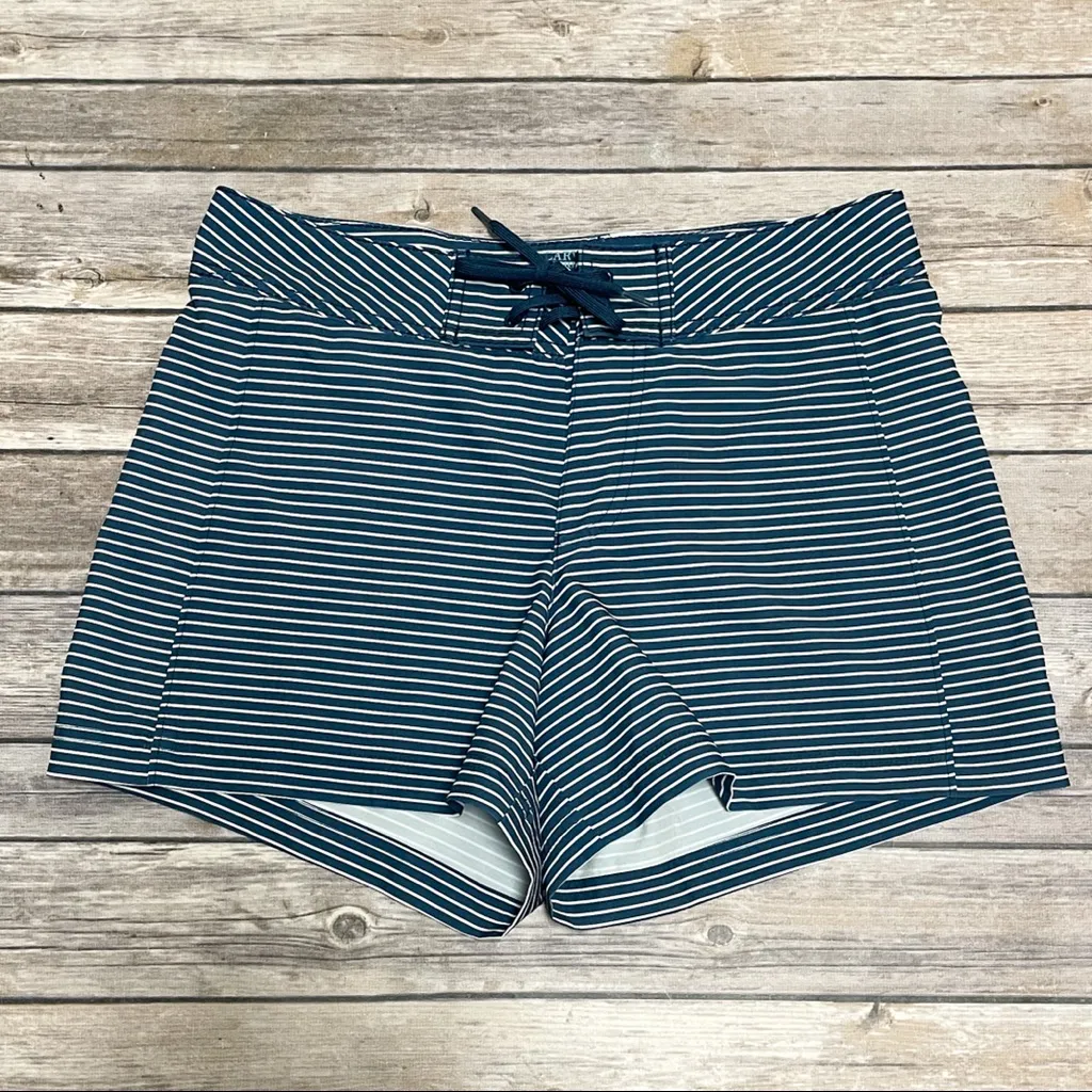 Carve Designs Navy Blue White Noosa Short Bay Stripe Board Shorts 2 GUC Pocket - Image 2