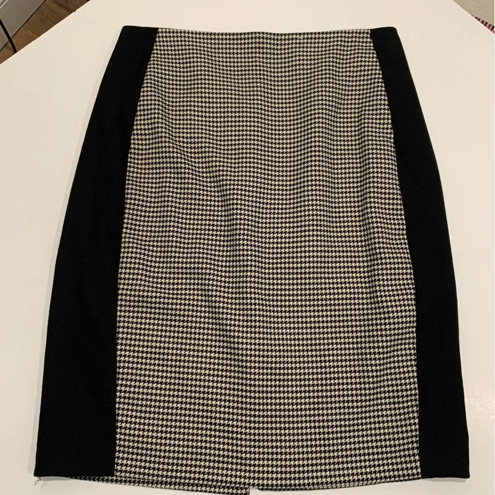 White House | Black Market  Houndstooth Pencil Skirt Size 4 - Image 10