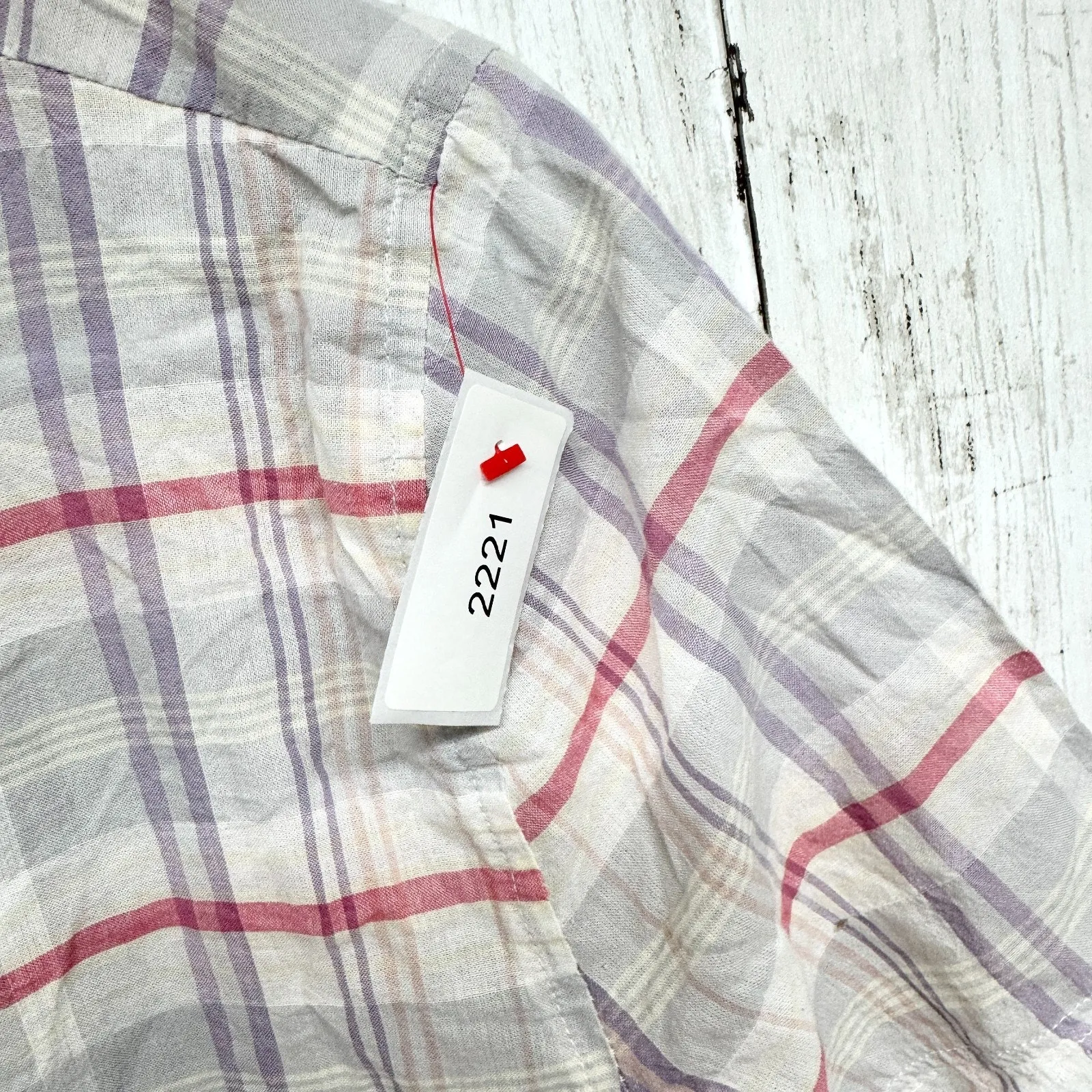 Susina Top Women Size Small Multicolor Plaid Short Sleeve Blouse Raw Hem Casual - Image 2