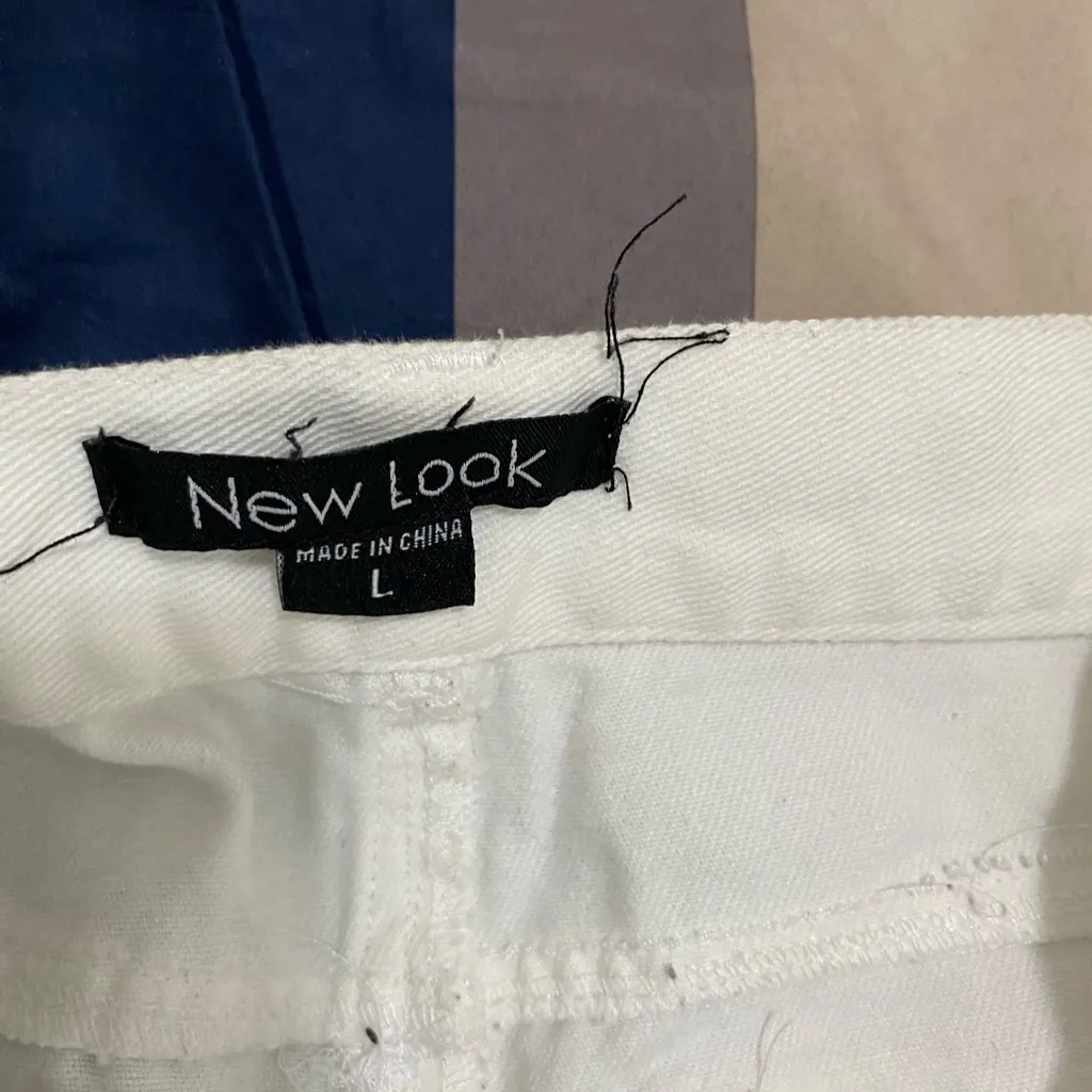 New Look Cream Distressed Jean Shorts - Image 5