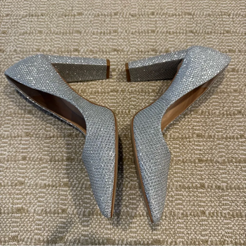 Like New! Badgley Mischka Jewel Silver Women's Heels | Size 8.5 - Image 3