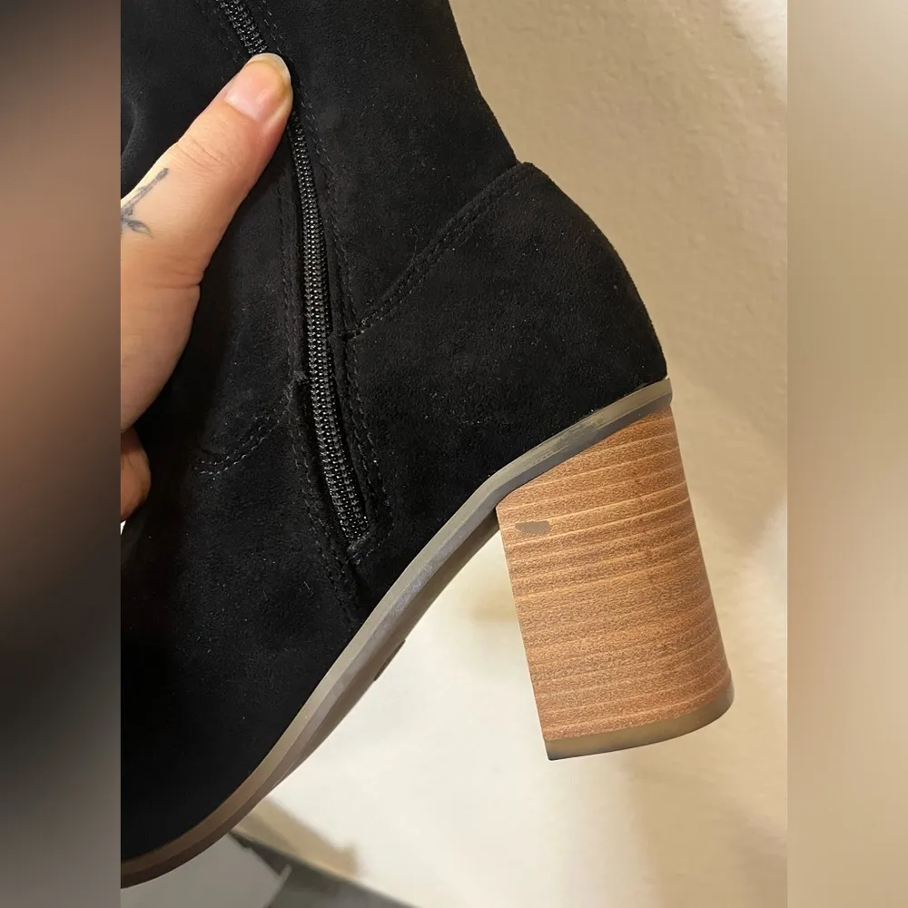 Target Brand Faux Suede Black Knee High Length Boots Chunky Heel Size 9.5 - Image 14