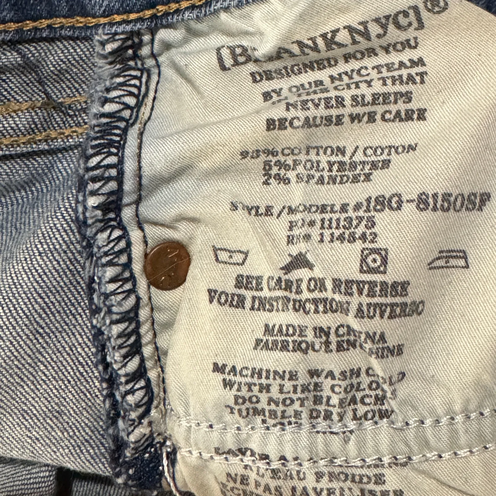 Blank NYC SZ 29 The Fulton Jean Shorts Distressed Zip-Fly Frayed Pockets Cuffed - Image 7