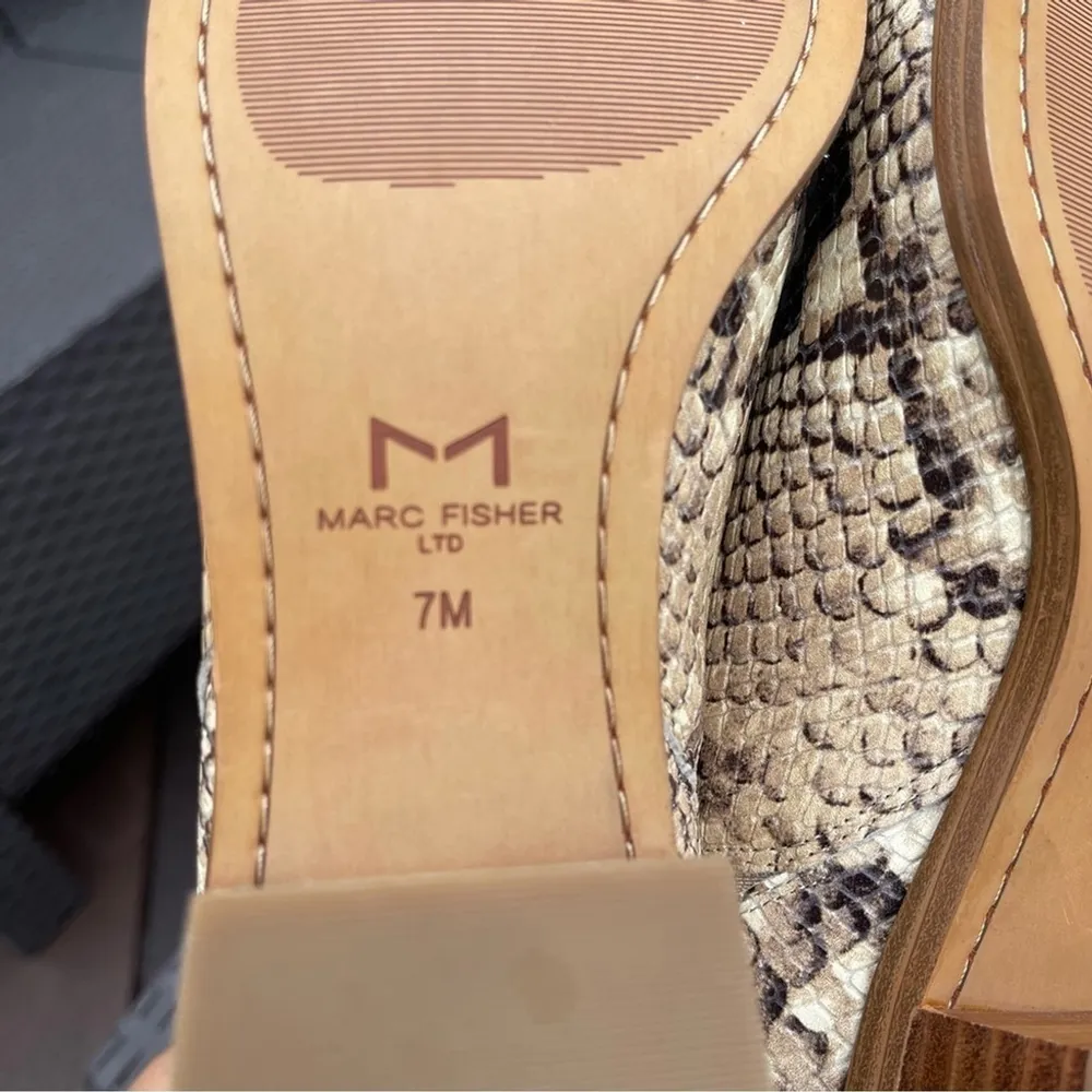 Marc FISHER Beige Animal Print Snake Stacked Heel Leather Chelsea Booties 7M - Image 10