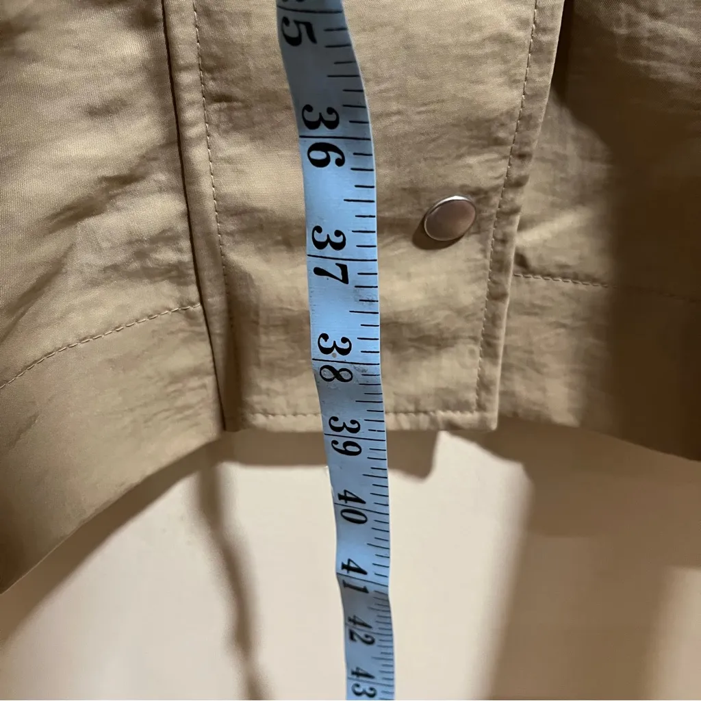 NWT Gap Beige Nylon Parka Jacket Womens oversize sizeM beige tan water repellent - Image 8