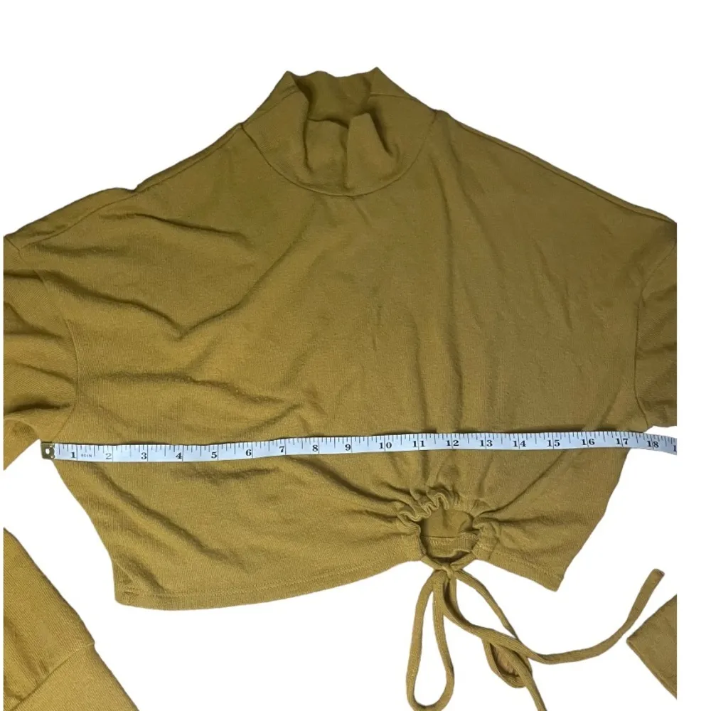 NBD Mock Neck Ruched Top In Mustard p - Image 6