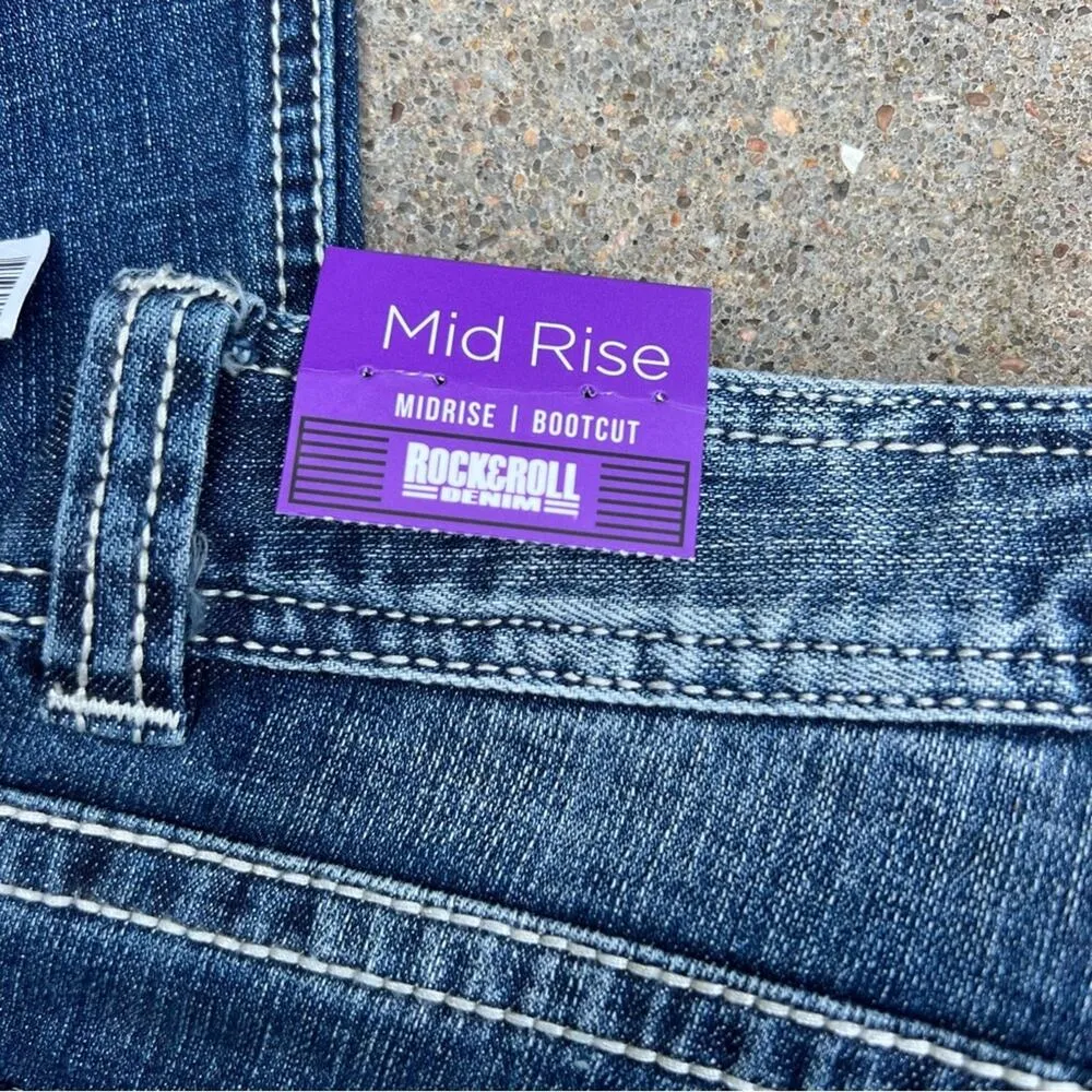 Rock & Roll Cowgirl mid rise boot cut jeans embroidered bling pocket 24x34 - Image 4