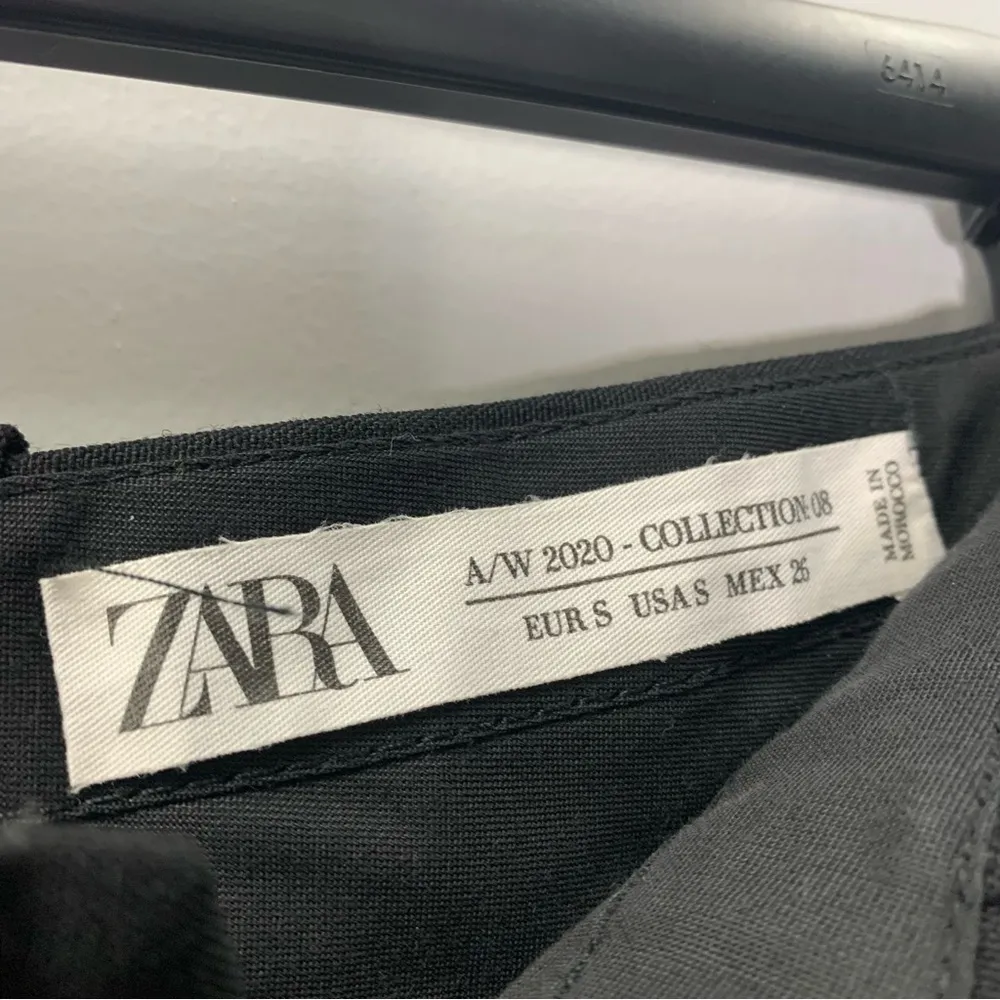 ZARA COLLECTIONS LIMITED EDITION SUIT PANTS SIZE SMALL 100% wool - Image 9