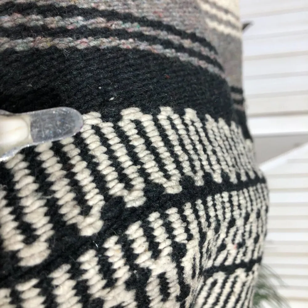 Vintage 70s Woven Fringe Blanket Poncho Vest Size M L Size L - Image 9