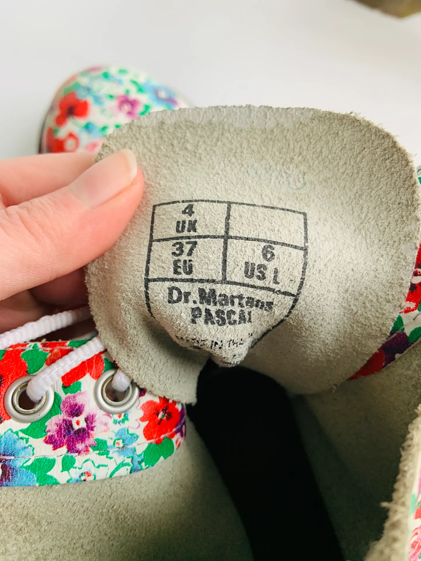 Rare  1460 Pascal White Wild Poppy Floral Combat Boots - Image 11