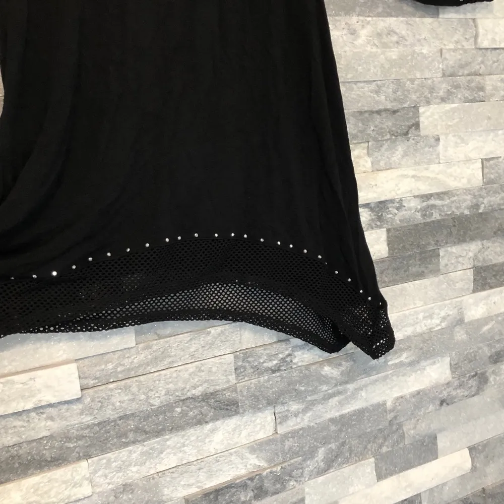 Black 3/4 sleeve with stud and mesh accents - Image 6