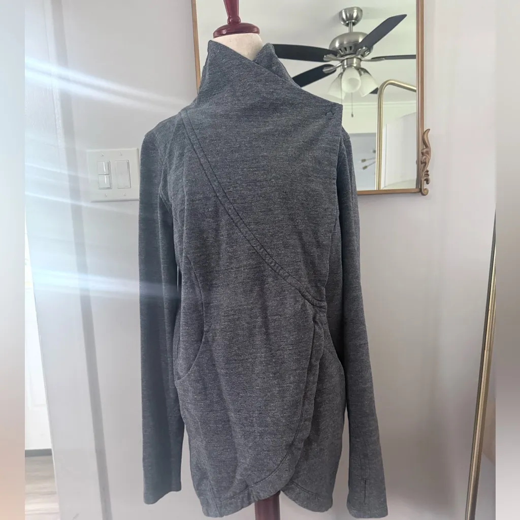 Lululemon Athletica Charcoal Jacket Wrap Sweater 10 - Image 2