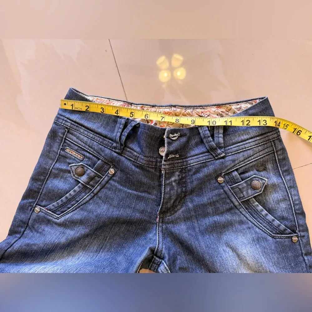 Cocoa Jeans Colombian Jeans Vintage Size USA 6 Acid Wash Jeans. Pockets Button Blue - Image 2