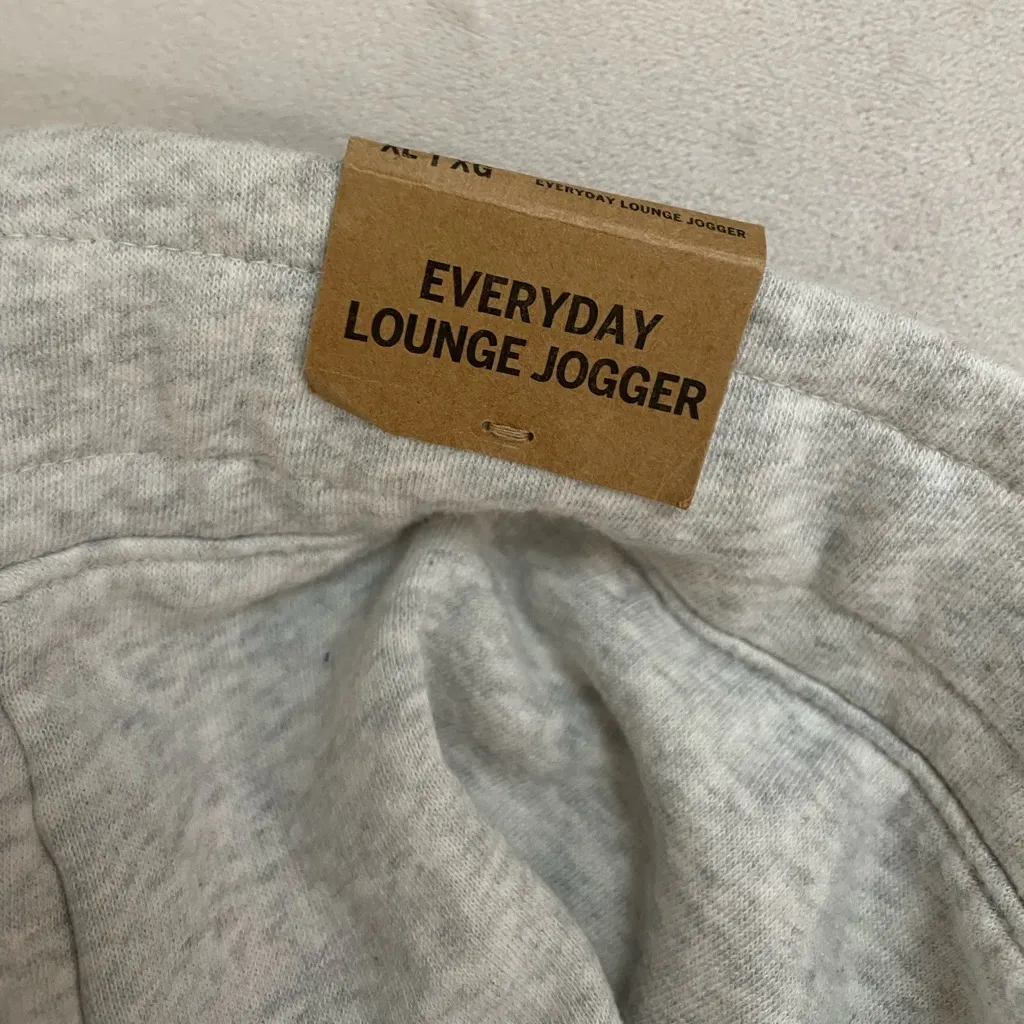 Victoria's Secret Pink NWT Gray and Pink Ombre Joggers With Pockets Size XL - Image 9