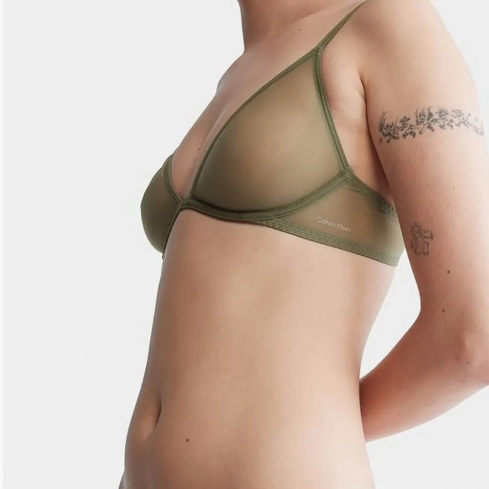 Calvin Klein Women's Sheer Marquisette Unlined Plunge Bra QF6727 -Napa - Image 3