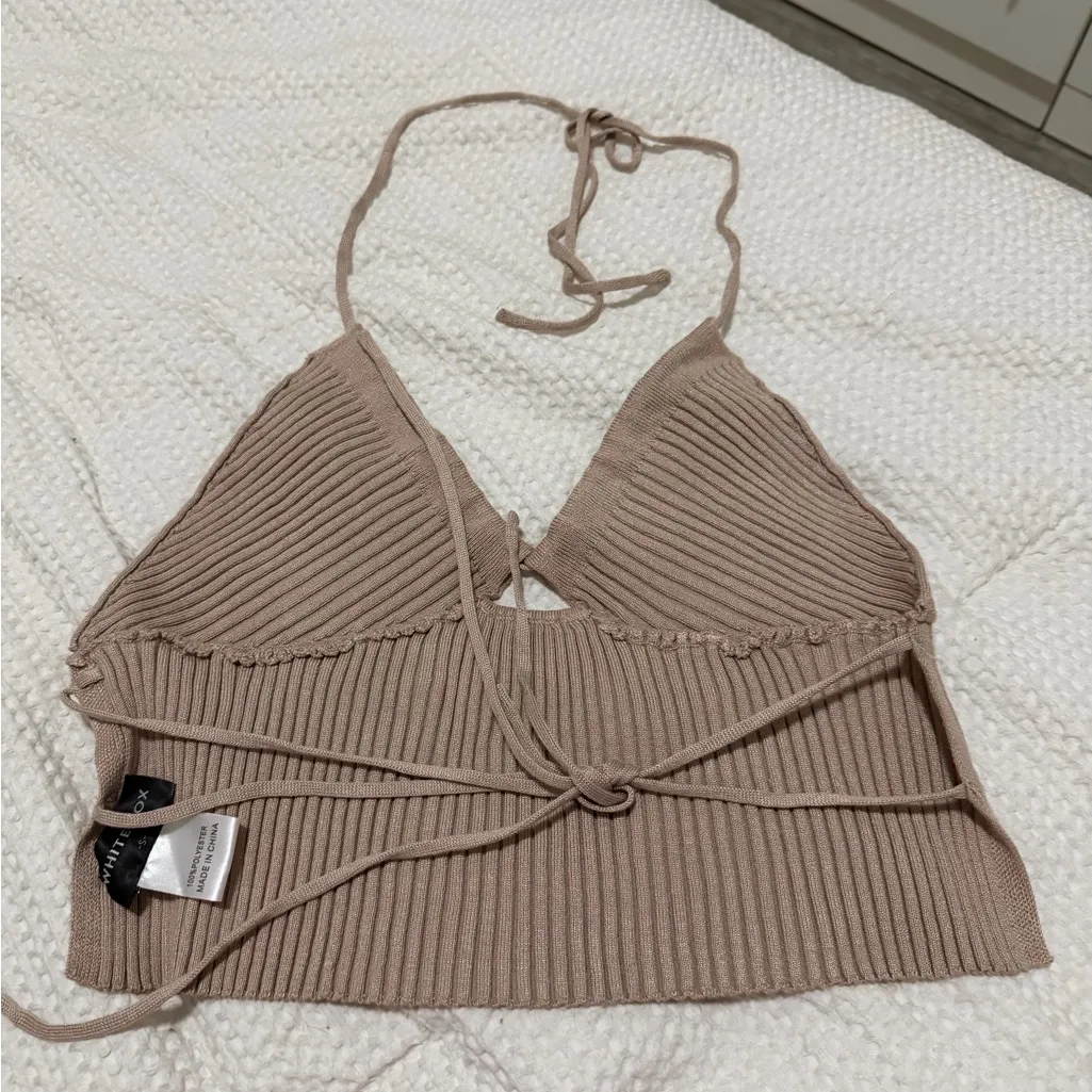 White fox backless halter top - Image 2