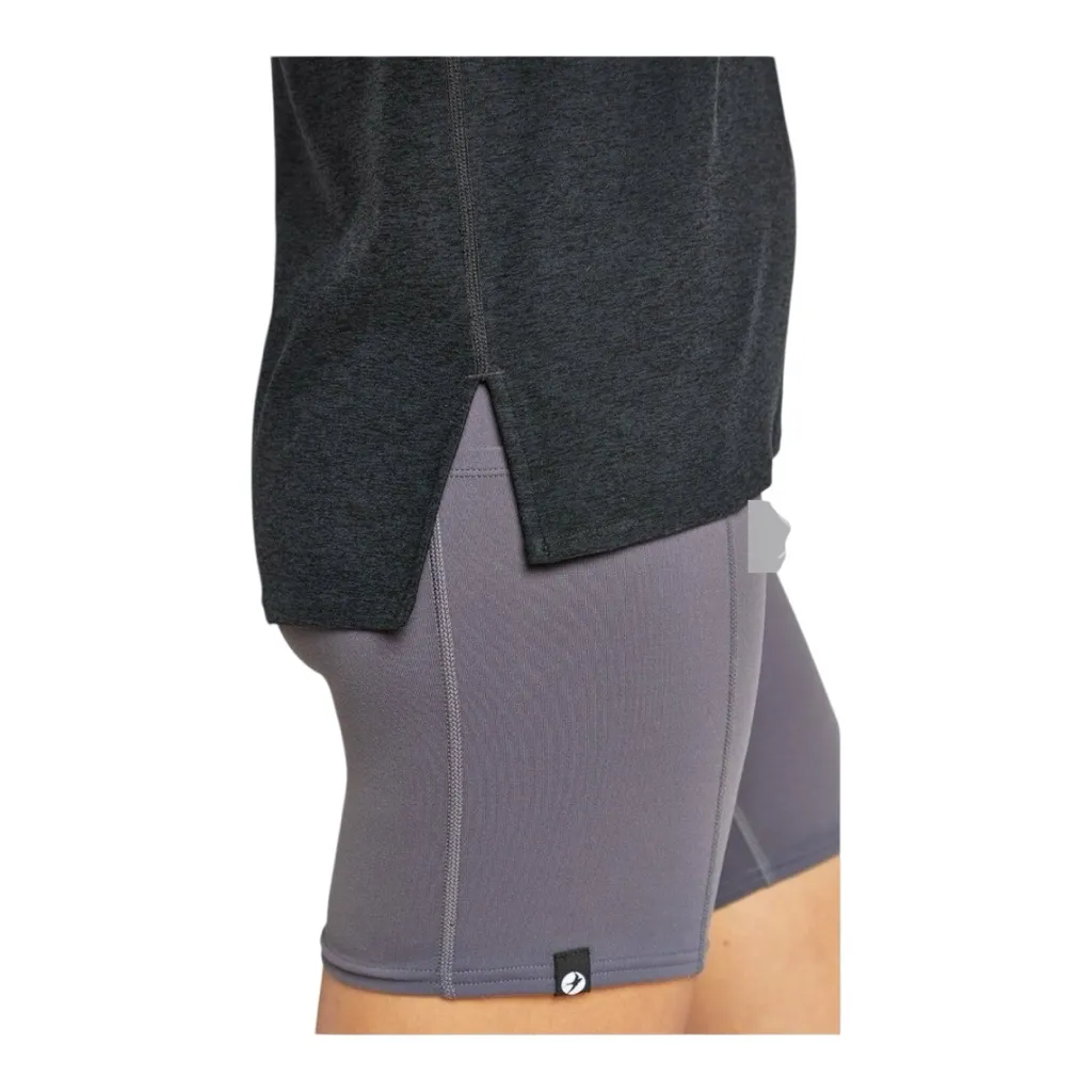 oiselle size 6 small black V-Neck T-Shirt Running inc lux long sleeve - Image 11