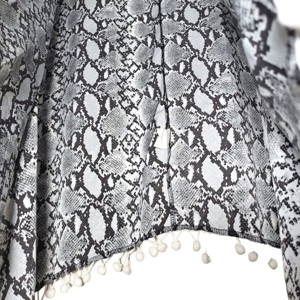 Adreamly Snake Print Coverup with Pom Pom Trimming in Grey/Black/White Size XL - Image 5