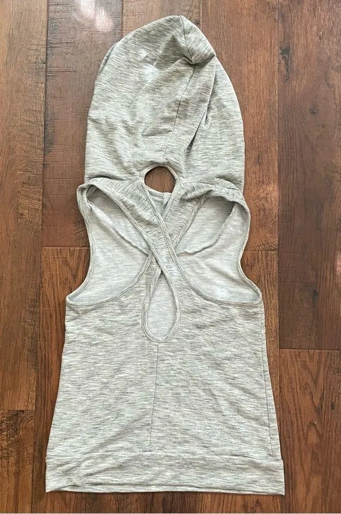 MOSSIMO racer back, short sleeve, hoodie, size S - Image 3