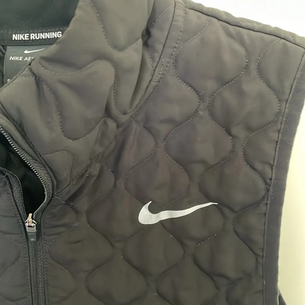 Nike Running AeroLayer Vest Small - Image 3