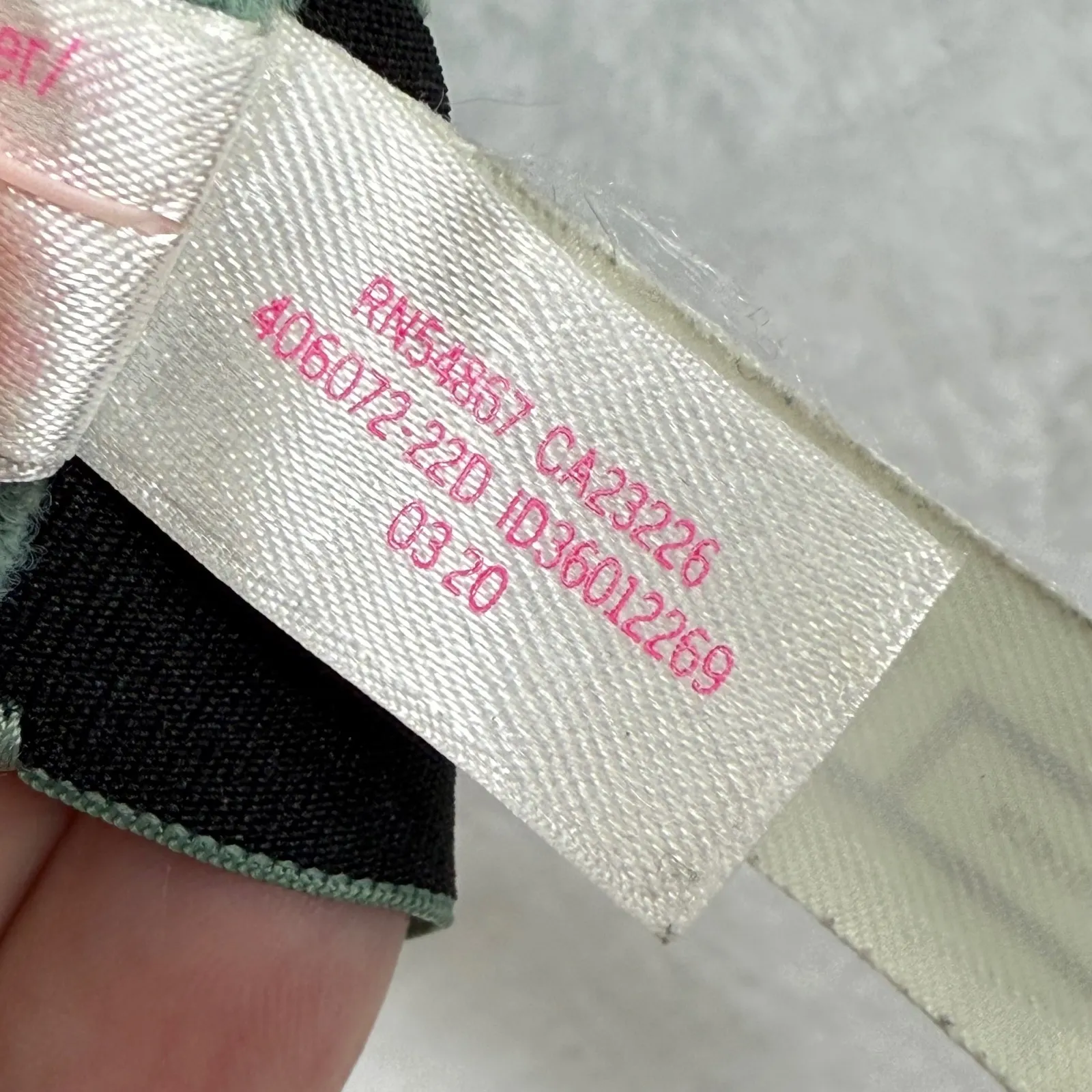 PINK Victoria's Secret Love Pink Push Up Bra Green 32A Adjustable Straps Size undefined - Image 9