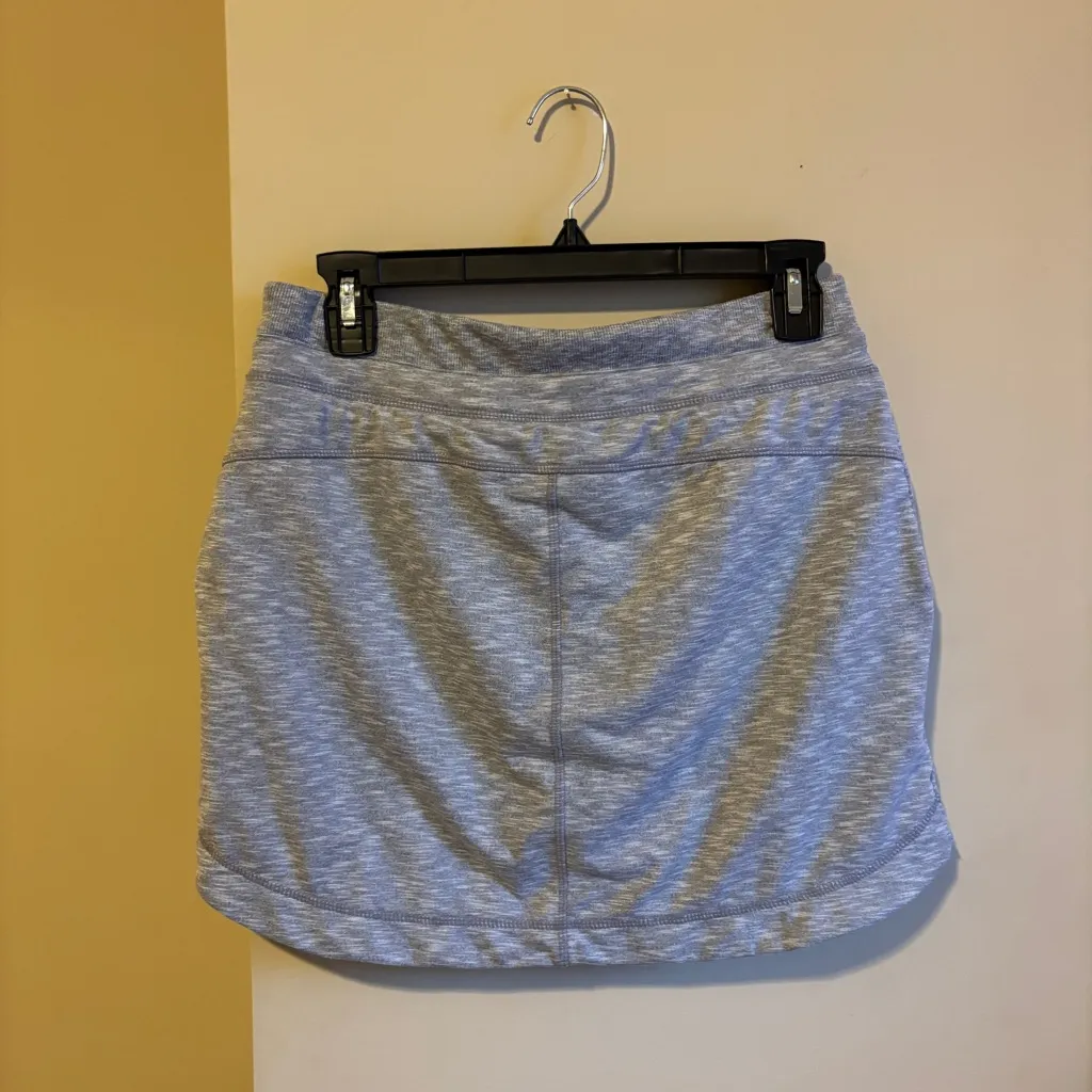 Athleta Gray Mini Skirt - Image 5