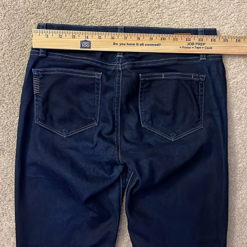 Women’s PAIGE Skyline Ankle Peg dark wash jeans / super stretch / size 27‎ - Image 7