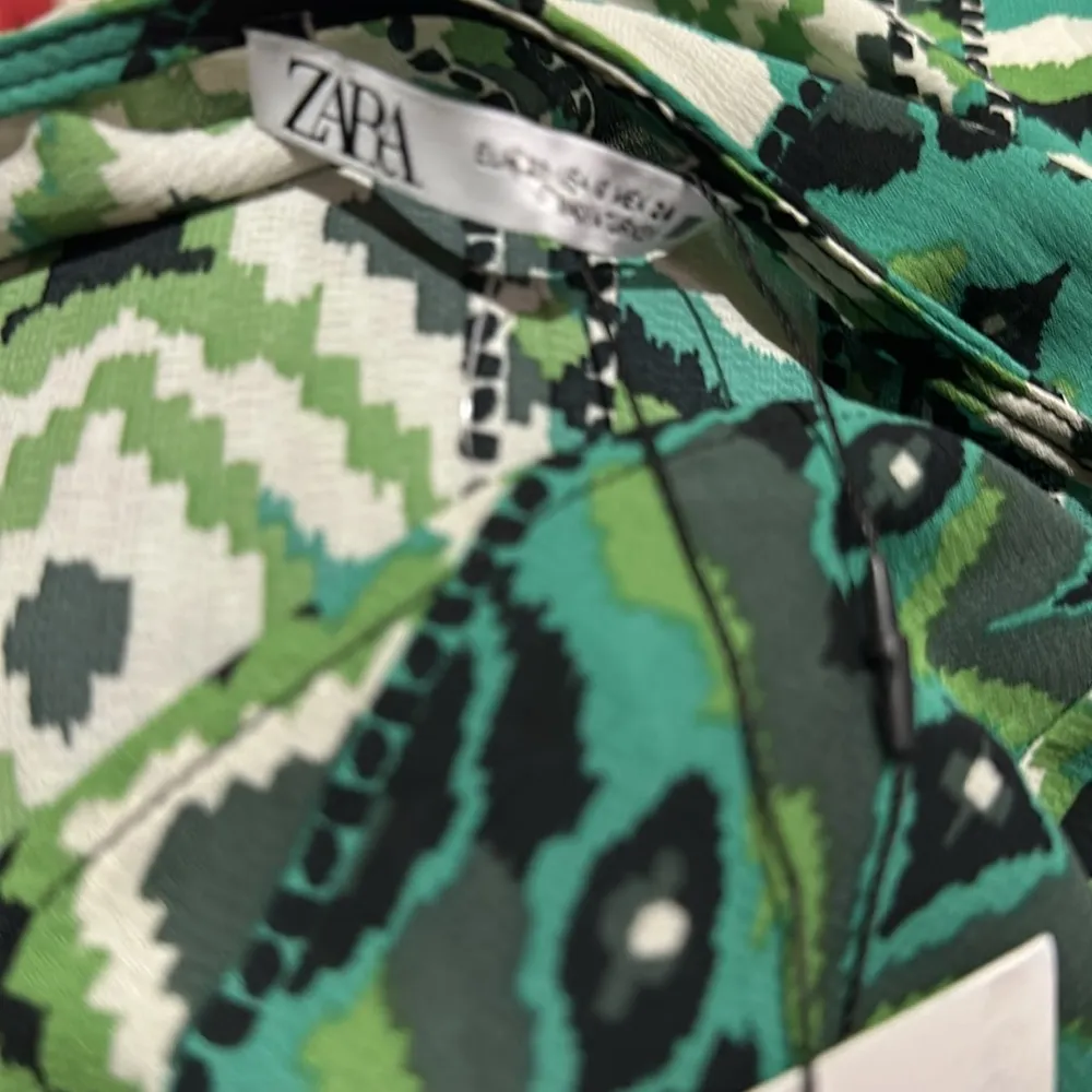 NWT Zara  Printed  Long Sleeve V Neck Geometric Dress Bloggers Fav - Image 6