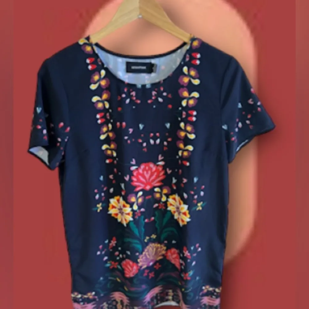 MINK PINK  Wisdom Tee Short Sleeve Shift Dress floral Size M - Image 4