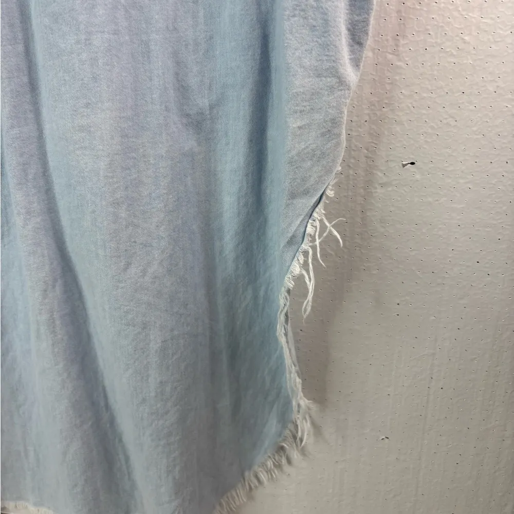 Thrill Jeans 3X Sleeveless Distressed Light Wash Denim Button Down Shirt Blue - Image 2