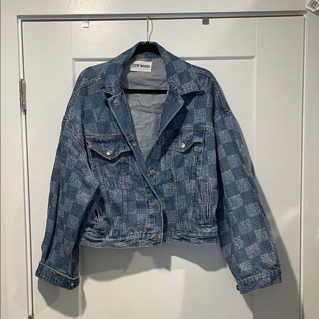 Steve Madden Vintage  Monogram Print Blue Jean Denim Oversized Jacket Medium - Image 2