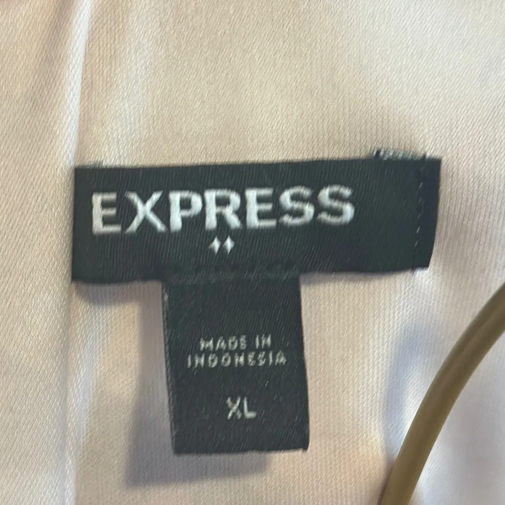 Express light Pink V-Neck smocked floral ruffled high-low Sundress size XL - Image 2