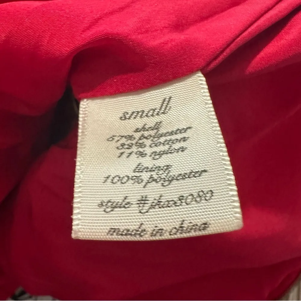 Miami women's size small hot pink puffer vest - Image 5