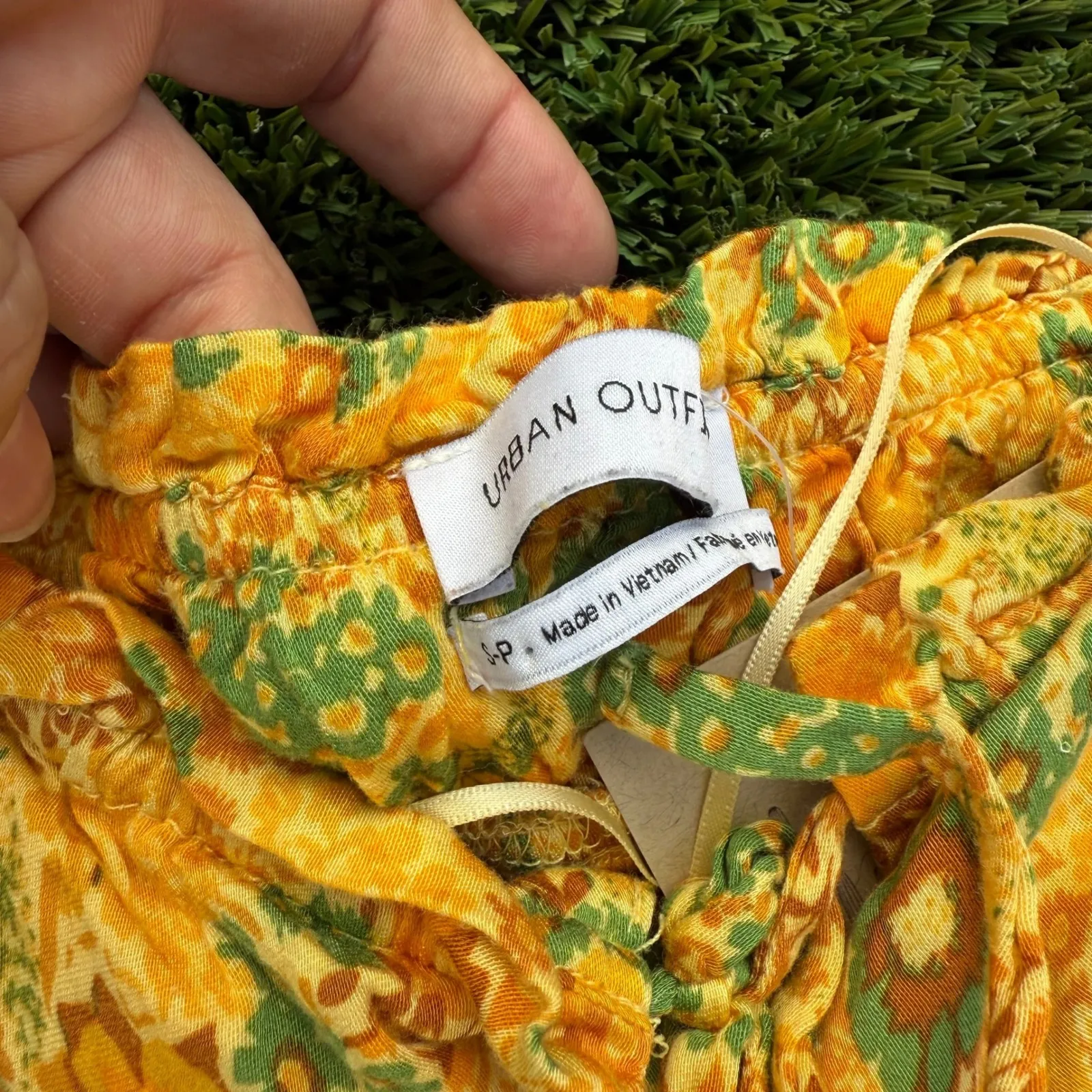 Urban Outfitters Yellow Green Floral Smocked Cropped Tank Top Size S - Image 2