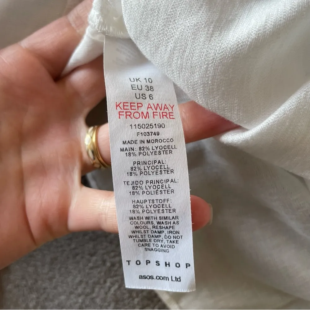 TopShop by Nordstrom Draped Off Shoulder Long Sleeve Handkerchief Crop Top 6 - Image 4