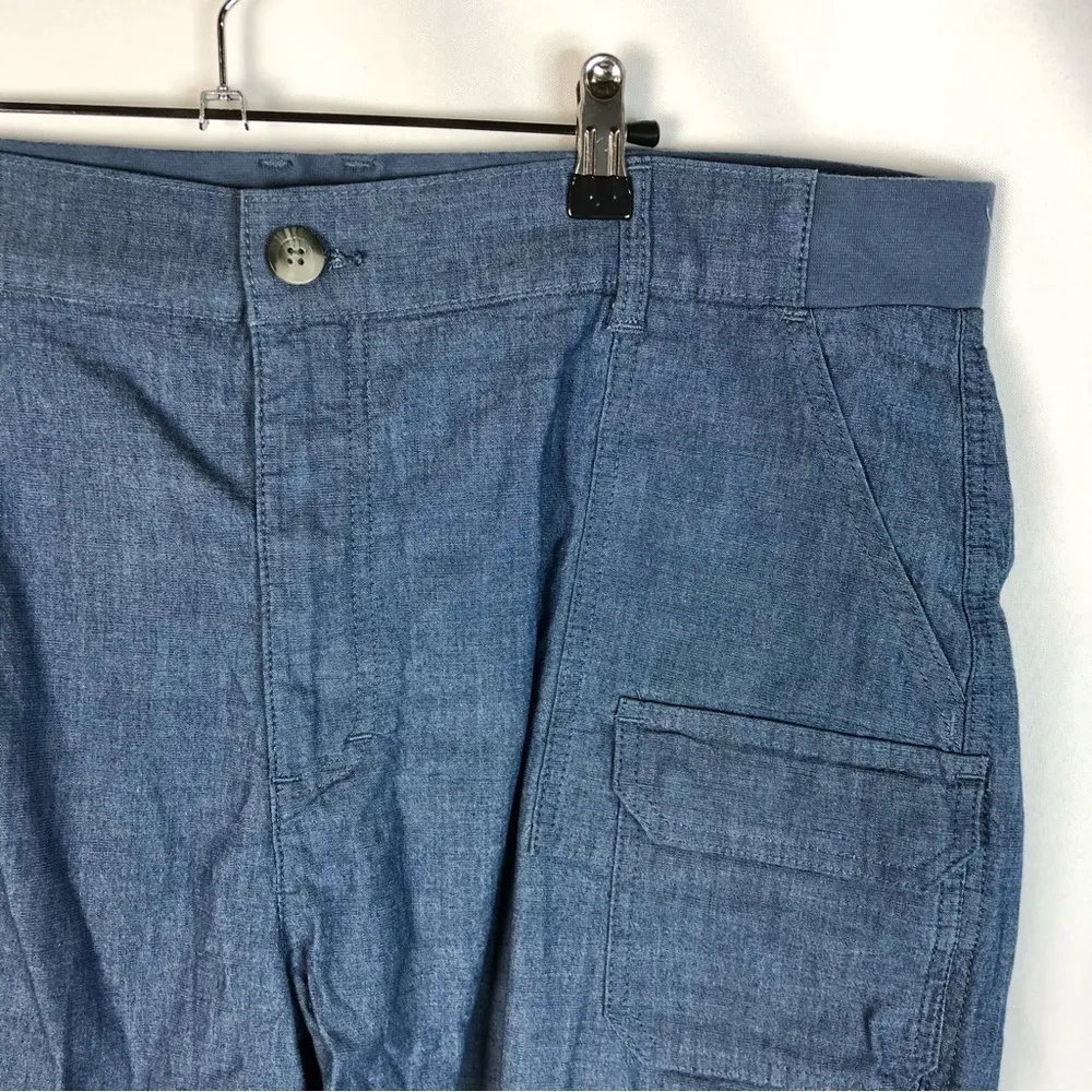 Lee Relaxed Fit Flex To Go Chambray Blue Cargo Mid Rise Shorts 18 - Image 4