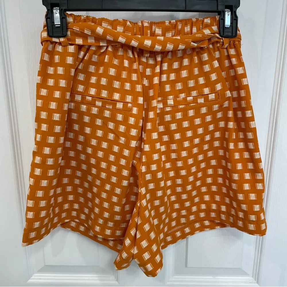 A New Day Orange White Checker High Waist Paper Bag Waist Shorts Women’s Size XS - Image 2
