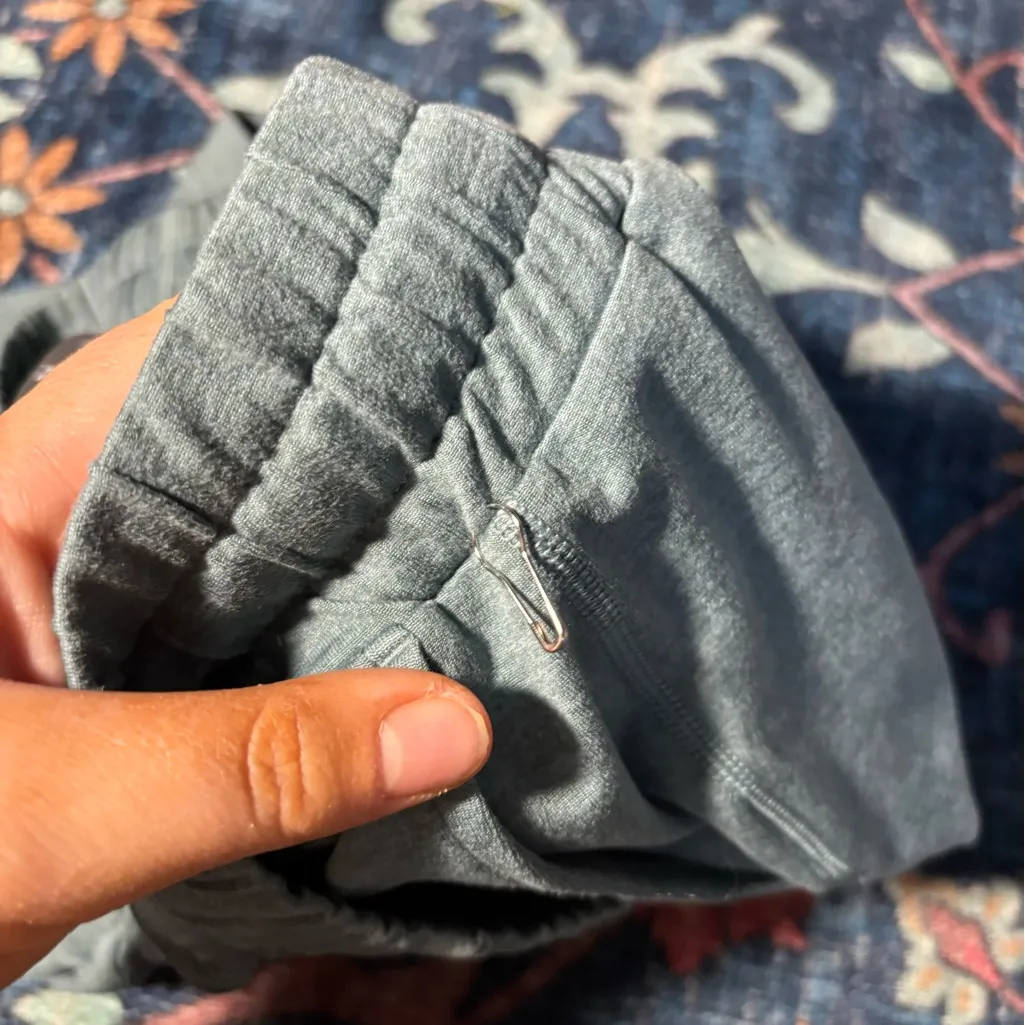 NWOT VUORI SHORTS - Image 8