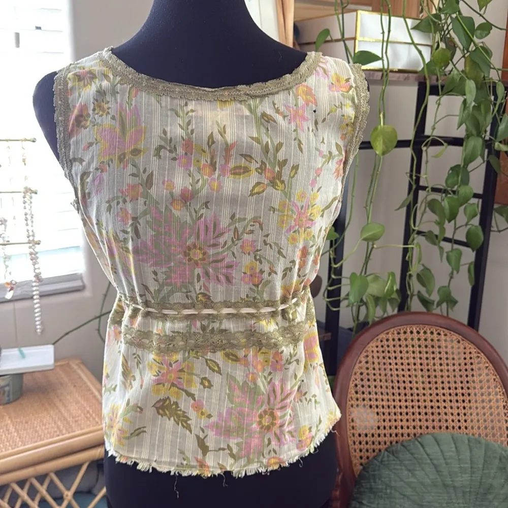 Vintage Y2K Free People Multicolor Floral Lace Detail Waist Ribbon Button Up Top - Image 2