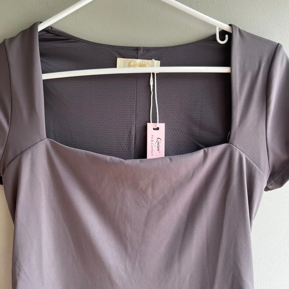 Qinsen Fit & Comfort Gray Square Neck Short Sleeve Mini Dress Medium Skims Like - Image 2